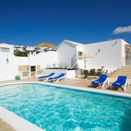 Villa - 4 Bedrooms Private Patio With Heated Pool *