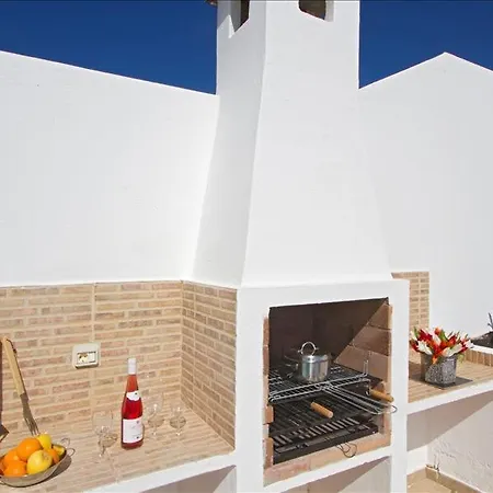 - 4 Bedrooms Private Patio With Heated Pool